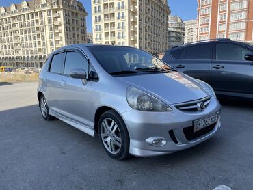 жаз 2006: Honda Jazz: 2006 г., 1.5 л, Вариатор, Бензин, Хетчбек