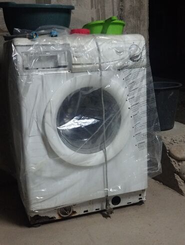 установка стиральной машинки: Стиральная машина Candy, Б/у, Автомат, До 5 кг, Компактная