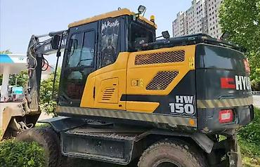 Экскаватор, Hyundai, 2023 г., Колесный at lalafo.kg Экскаватор, Hyundai, 2023 г., Колесный