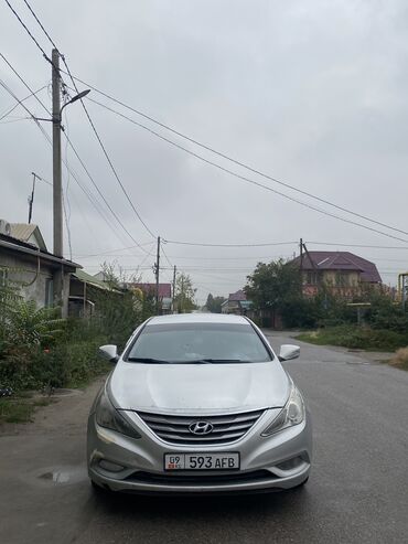 авто в пути: Hyundai Sonata: 2012 г., 2 л, Автомат, Газ, Седан