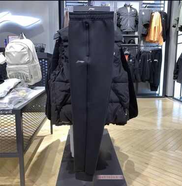 слитные купальники черного цвета: Мужской спортивный костюм, S, Новый, цвет - Черный