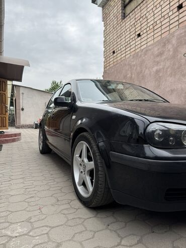 обшивка гольф: Volkswagen Golf: 1999 г., 2 л, Механика, Бензин, Хэтчбэк