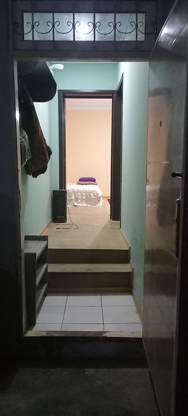xizida ev satilir: Bir otaqlı həyət evi (studiyo tipli) - Girişdə kiçik dəhliz və — 1