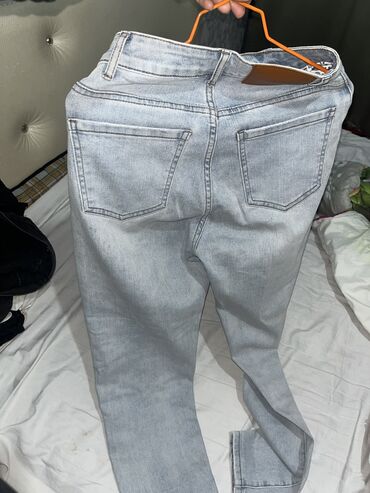 б джинсы: Прямые, H&M, Италия, Высокая талия, Стрейч