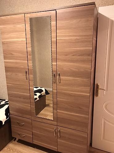 qarderob balkona: Üç qapılı paltar şkafı - Material: ağac teksturalı laminat (isti — 6