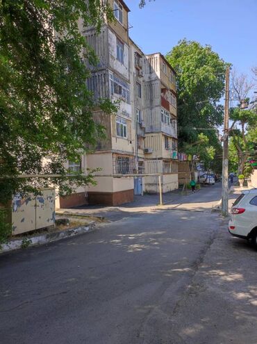 Köhnə tikili: Bakı, 3 otaqlı, Köhnə tikili, m. Xalqlar Dostluğu, 70 kv. m — 20