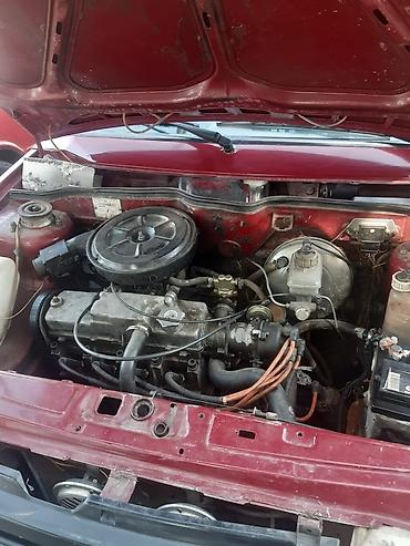 VAZ (LADA): Model: Lada Samara (VAZ 2109), qırmızı rəng Ban növü: Hetçbek, 5 qapı — 11