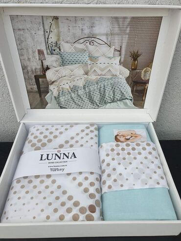 Posteljina: LUNA POSTELJINE CENA: 3100 DIN Materijal: 100% pamuk Komplet — 10
