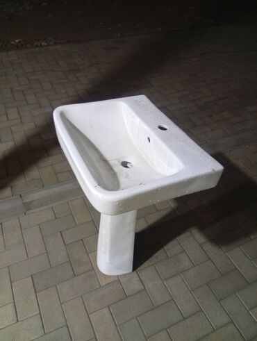 пьедесталом раковина с: Раковина для ванной, Особенности: Глянцевое, Материал: Керамика