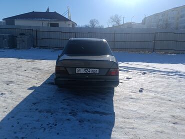 авто рав 4: Mercedes-Benz W124: 1990 г., 2 л, Механика, Газ, Седан