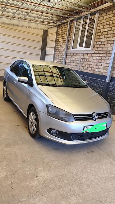 Продажа авто: Volkswagen Polo: 2010 г., 1.6 л, Автомат, Бензин, Седан — 2
