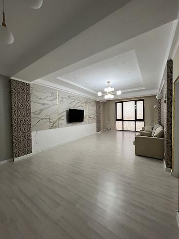 сдаю цум: Аренда офисов, 122 м², В жилом комплексе — 1