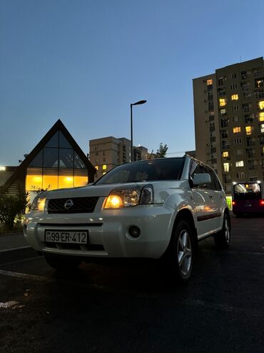 07 qiyməti: Nissan X-Trail: 2 l | 2004 il Universal