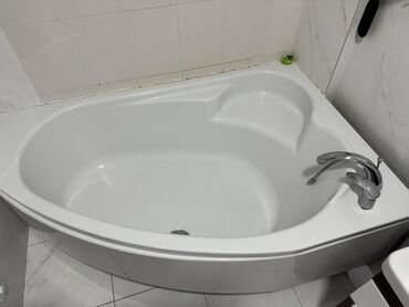 навесной шкаф для ванной: Ванна Угловая, Б/у