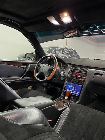 Mercedes-Benz: Mercedes-Benz E-Class: 2002 г., Седан — 9