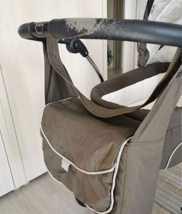 Araba-beşiklər: Çıxarıla bilən beşikli araba, Yaş: 30 ay — 8