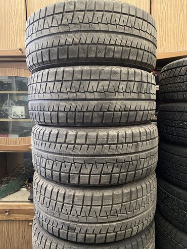 Шины: Шины 225 / 50 / R 17, Зима, Б/у, Комплект, Легковые, Япония, Bridgestone