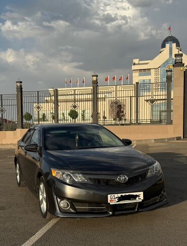 рынок подержанных автомобилей в германии: Toyota Camry: 2014 г., 2.5 л, Автоматтык, Бензин, Седан