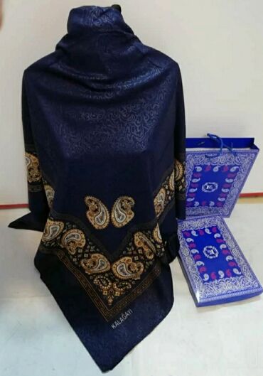 Baş geyimləri: Kəlağayılar. Bu kəlağayıların içi boş K hərfi ilə yazılıdı. Materialı — 7