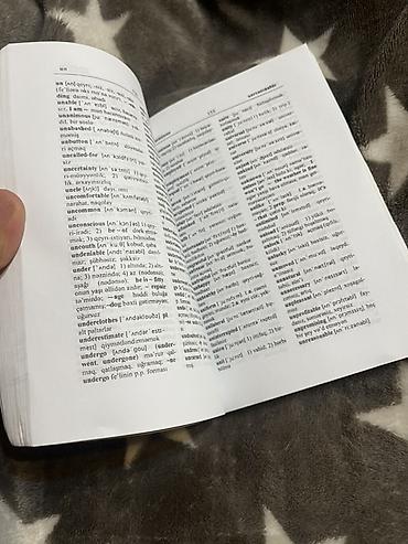 Lüğətlər: Salam kitab 2016 nın kitabıdır bidənə ilk səhifə yazılıb işlədilmir — 6