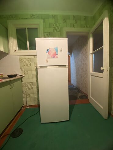 бытовая техника с уценкой: Продаю б/у холодильник состояния хорошая 
Цена 8000
Номер