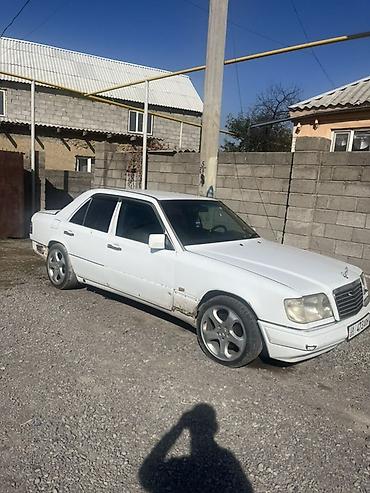 чехол для карт: Mercedes-Benz W124: 1995 г., Седан — 4