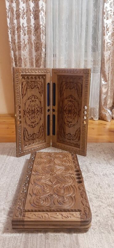 Nərdlər: Məhsul: Taxta oyma nərd/jadval dəsti (qatlanan) Təsvir: - Təbii — 6