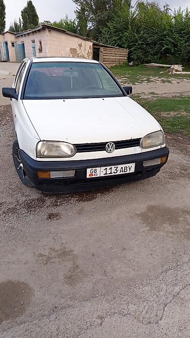 Продажа авто: Volkswagen Golf: 1993 г., 1.6 л, Механика, Бензин, Хэтчбэк — 4