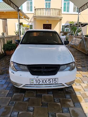 Daewoo Nexia: 1.5 l | Sedan