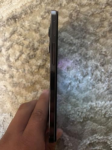 google pixel tablet: Срочно продаю Смартфон с вырезом‑«чёлкой», плоскими гранями и модулем — 4