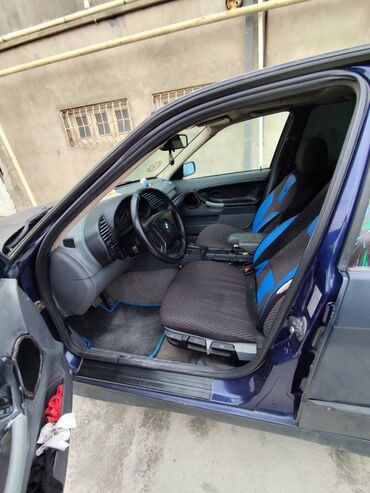 BMW: BMW 316: 1.6 l | 1995 il Sedan — 4