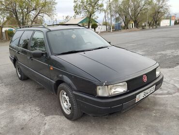 паст б3: Volkswagen Passat: 1993 г., 1.8 л, Механика, Бензин, Универсал