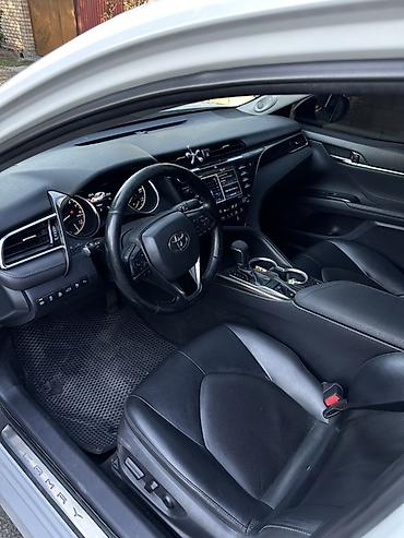 12000: Toyota Camry: 2018 г., 2.5 л, Автомат, Бензин, Седан — 6