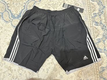 где можно продать старые вещи в бишкеке: Мужские шорты, Adidas, Новый, цвет - Черный, Самовывоз, Платная доставка