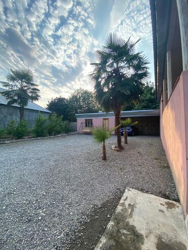 Həyət evləri və villaların satışı: 3 otaqlı, 146 kv. m, Kredit yoxdur, Orta təmir — 2