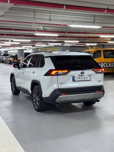 сиденья на спринтер: Toyota RAV4: 2023 г., 2.5 л, Автомат, Гибрид, Кроссовер