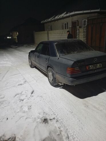 Mercedes-Benz: Mercedes-Benz W124: 1989 г., 2.3 л, Механика, Бензин, Седан