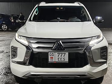 белый салон: Mitsubishi Montero Sport: 2023 г., 3 л, Автомат, Газ, Внедорожник — 4