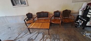 Divan və kreslo dəstləri: Divan, Divan, Bazasız, Açılmayan