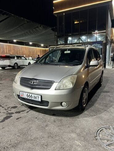 runx alex: Toyota Corolla Verso: 2002 г., 1.8 л, Автомат, Газ, Универсал