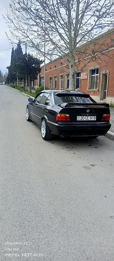 BMW: BMW 3 series: 1.8 l | 1992 il Sedan — 2