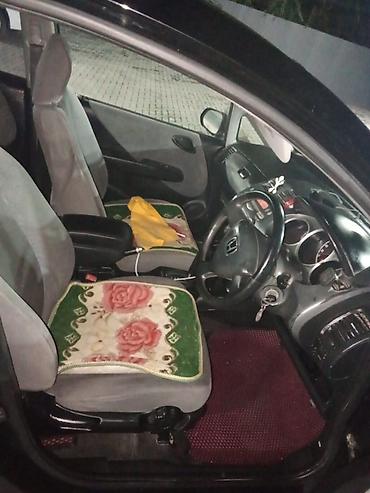 сидения на фит: Honda Fit: 2003 г., Автомат, Бензин, Хэтчбэк — 7