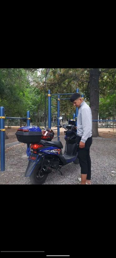 сдаю скутер в аренду: Тип скутера 150 куб. см, Бензин, Б/у
