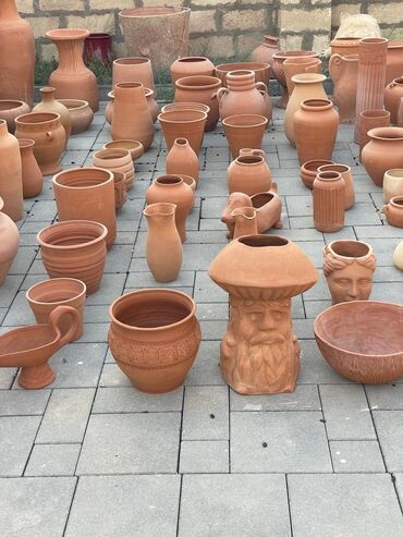 Bir vaza, Keramika