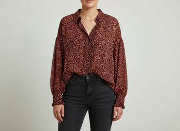 bluzki z dekoltem v plus size: Жіноча блуза, розмір 2XL