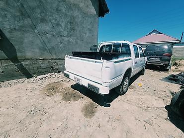 pickup: Isuzu Pickup: 2012 г., 2.4 л, Механика, Дизель, Пикап — 7