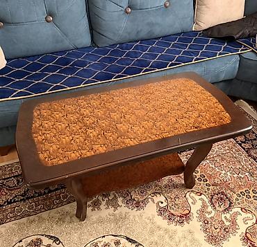 komputer stolu: Mebel – 3 ədəd 1) Qonaq otağı üçün jurnal masası 30AZN 2) TV stendi — 1