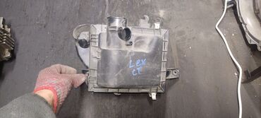 воздушный короб: Lexus CT 200, корпус воздушного фильтра