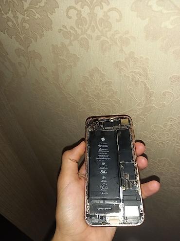 iphone 16 pro mac: IPhone 8, 64 GB, Qızılı, Qırıq — 2