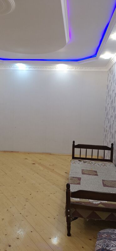 Pilləkən məhəccərləri: Obyekt: İki mərtəbəli fərdi yawayiw evi kiraye verilir Təsvir: - — 4